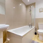 Bermondsey Apartment